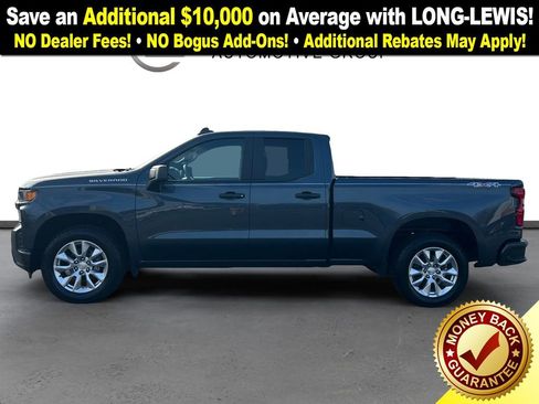 Used 2020 Chevrolet Silverado 1500 Custom w/ Custom Value Package image 2