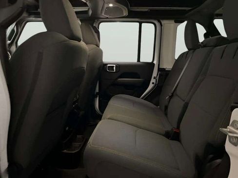 Used 2025 Jeep Wrangler Unlimited Sahara w/ Safety Group image 18