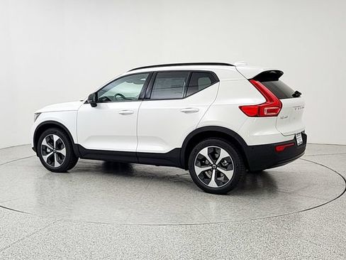 New 2026 Volvo XC40 B5 Plus w/ Protection Package Premier AWD/4WD image 7