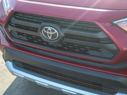 Certified 2019 Toyota RAV4 Adventure image 6