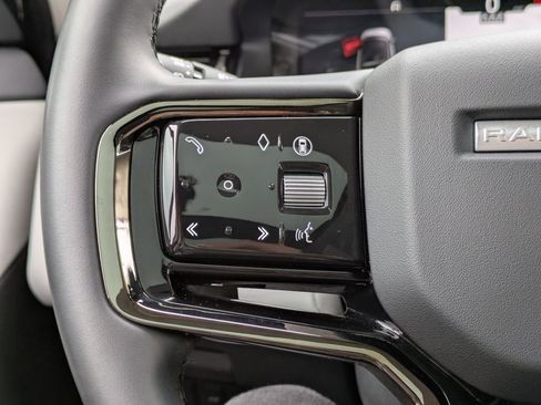 Used 2024 Land Rover Range Rover Evoque S image 28