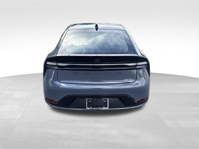 New 2026 Toyota Prius Plug-In Hybrid FWD image 4