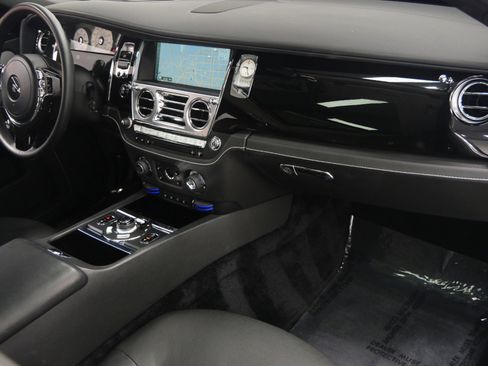 Used 2013 Rolls-Royce Ghost image 14