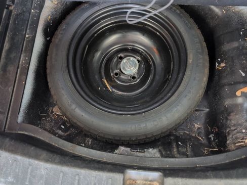 Used 2012 Honda Fit image 24