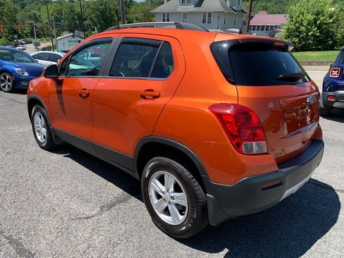 Used 2015 Chevrolet Trax LT w/ LT Plus Package AWD/4WD image 3