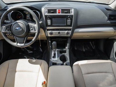 Used 2018 Subaru Outback 2.5i AWD/4WD image 17