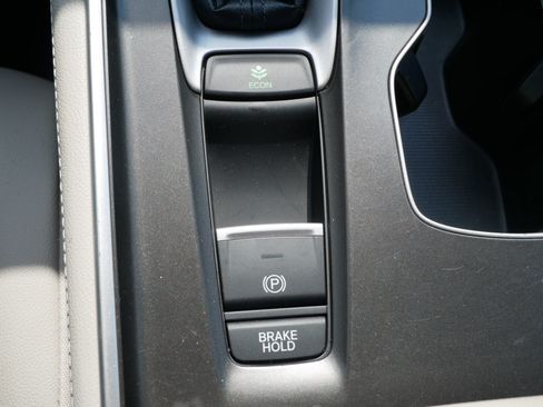 Used 2019 Honda Accord EX-L image 32
