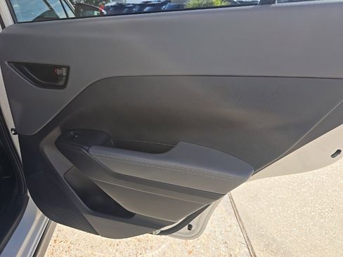 Used 2024 Subaru Crosstrek 2.0i Premium image 27