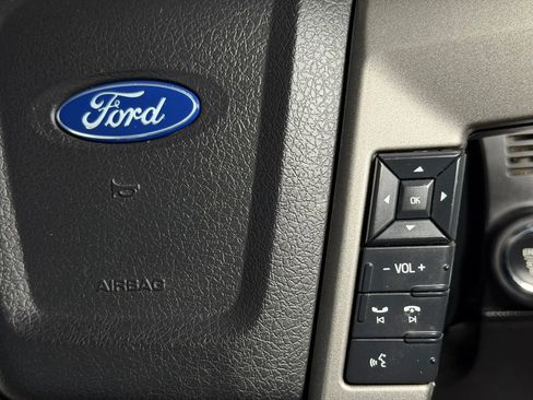 Used 2017 Ford Expedition Limited w/ Equipment Group 301A RWD image 11