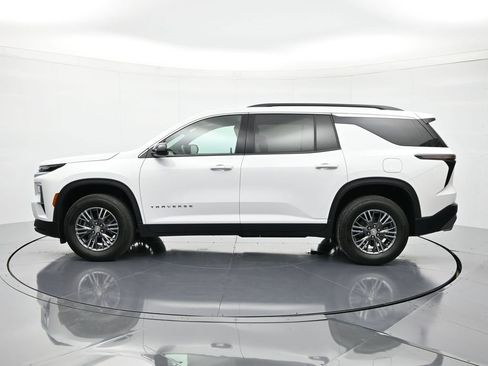 Certified 2025 Chevrolet Traverse LT image 9