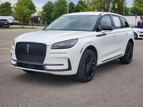 Certified 2023 Lincoln Corsair AWD w/ Equipment Group 101A image 2