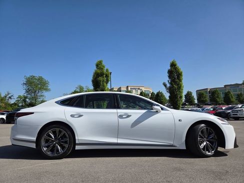 Used 2018 Lexus LS 500 F Sport w/ Accessory Package (Z2) AWD/4WD image 32