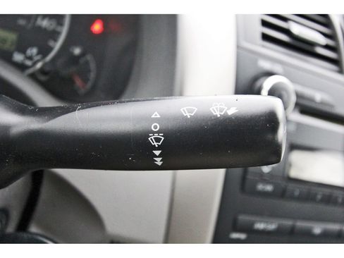 Used 2010 Toyota Corolla LE FWD image 18