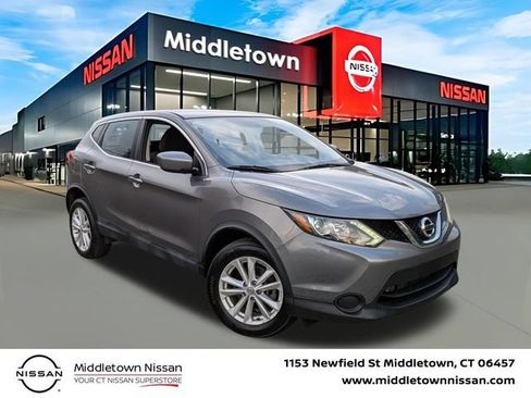 Used 2018 Nissan Rogue Sport S w/ S Appearance Package AWD/4WD image 1