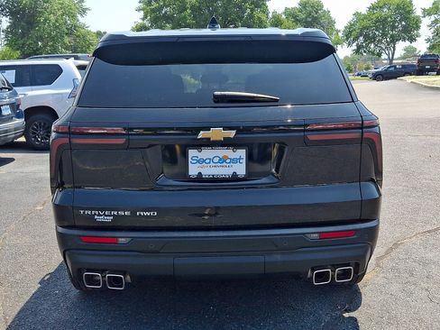 Used 2024 Chevrolet Traverse LS w/ LPO, Floor Liner Package AWD/4WD image 6