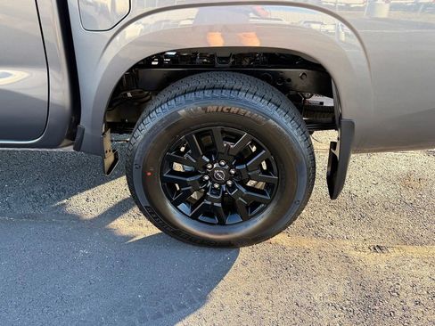 New 2026 Nissan Frontier SV w/ Tow Package AWD/4WD image 40
