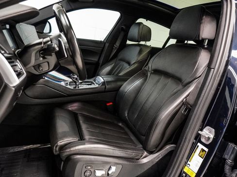 Used 2021 BMW X6 M50i w/ Executive Package image 6