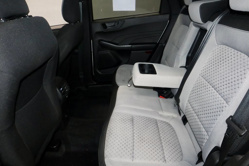 Certified 2023 Ford Escape Active w/ Cold Weather Package FWD image 21