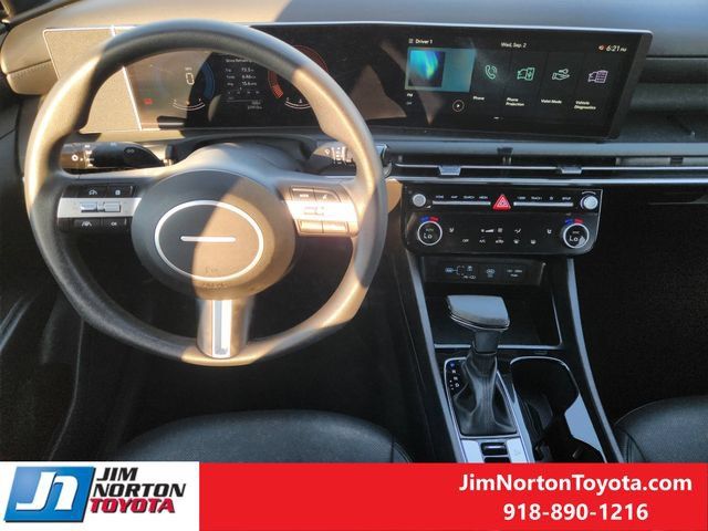 Used 2025 Hyundai Santa Cruz SEL FWD image 26