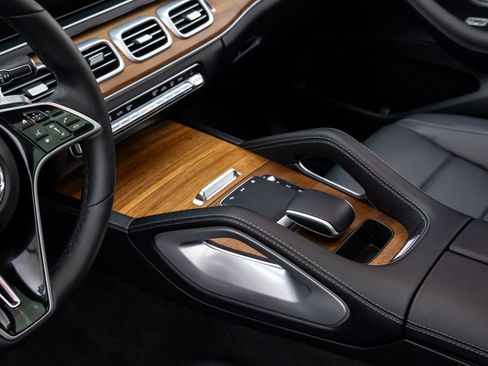 Certified 2024 Mercedes-Benz GLE 350 GLE 350 w/ Driver Assistance Package image 14