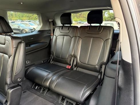 Used 2023 Jeep Grand Cherokee L Limited AWD/4WD image 27
