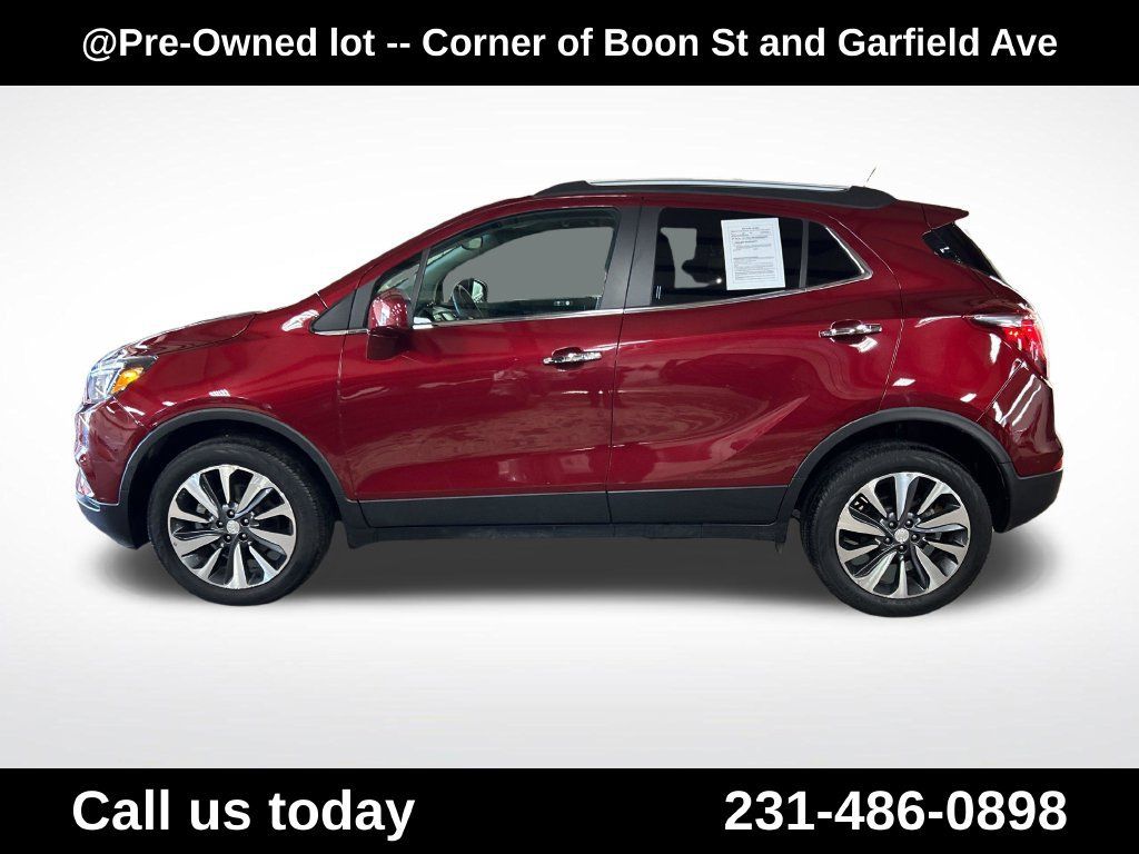 Used 2022 Buick Encore Preferred w/ Safety Package II AWD/4WD image 2