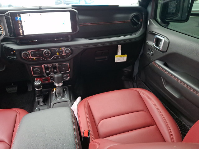 Used 2024 Jeep Wrangler Unlimited Rubicon 392 AWD/4WD image 19