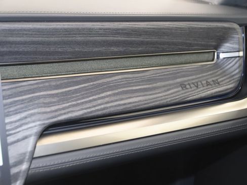 Used 2022 Rivian R1S Launch Edition image 36