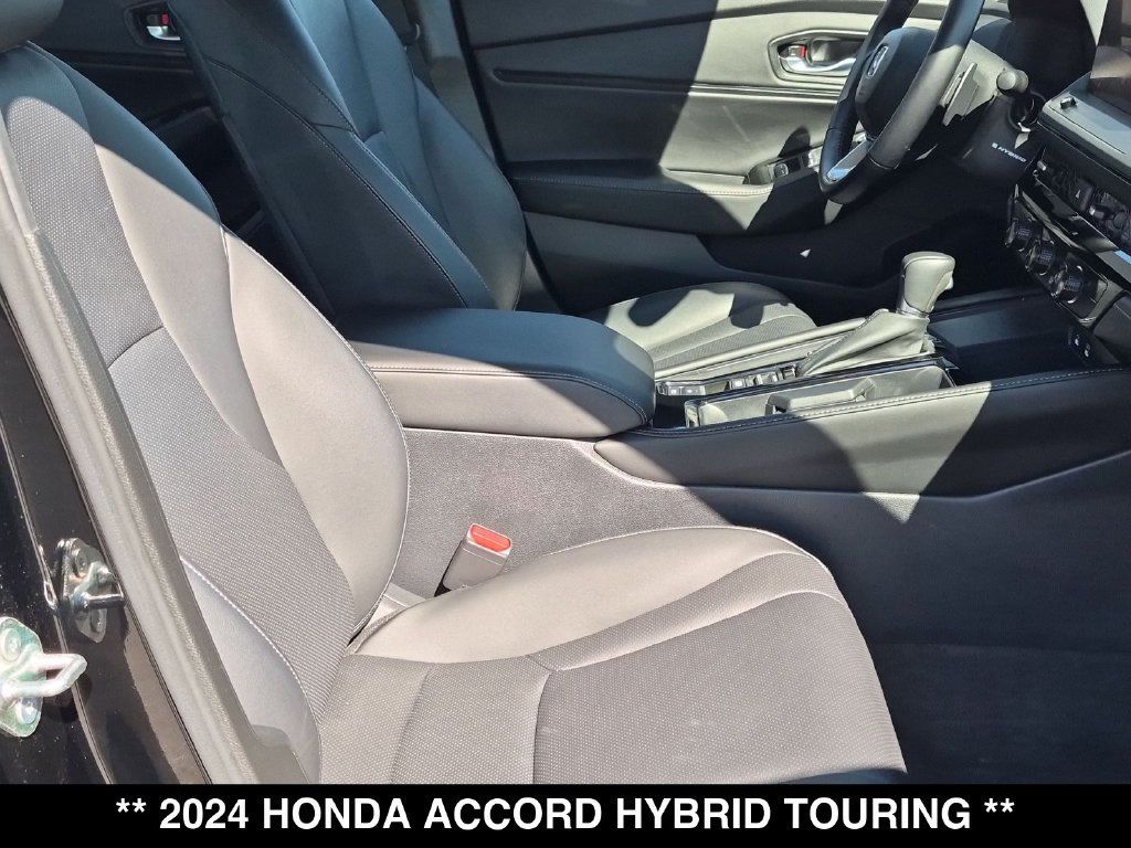 Used 2024 Honda Accord Touring image 34