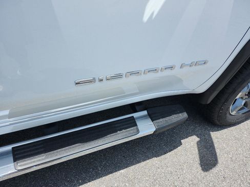 New 2026 GMC Sierra 2500 SLE w/ SLE Value Package; AWD/4WD image 7