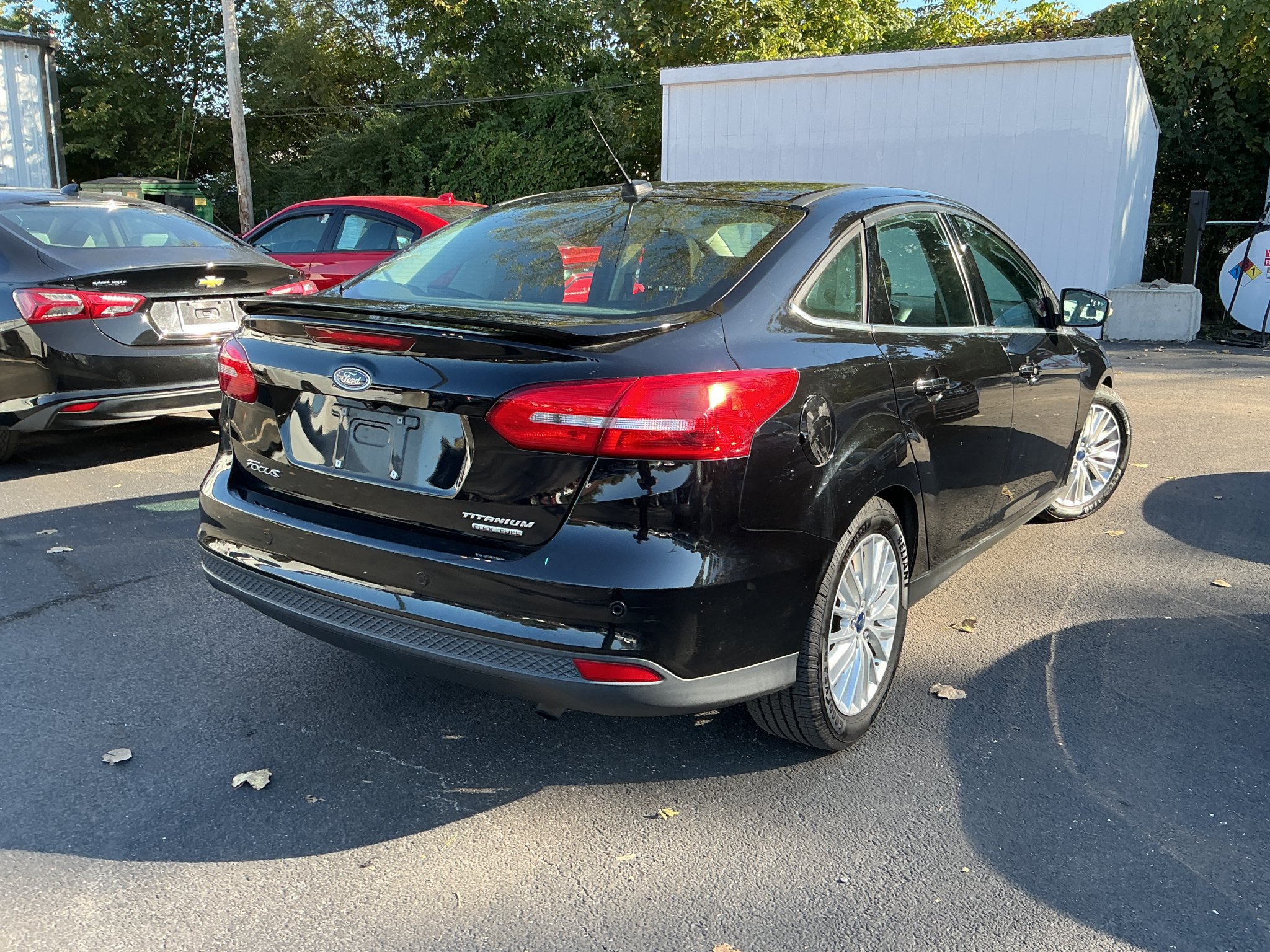 Used 2016 Ford Focus Titanium FWD image 3