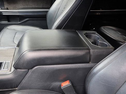 Used 2020 Ford Expedition Limited RWD image 7
