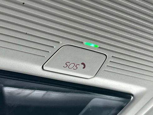 Certified 2025 Volkswagen Tiguan S FWD image 60