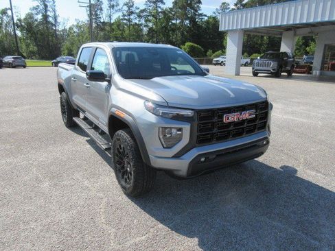 New 2026 GMC Canyon Elevation w/ Convenience Package RWD image 4