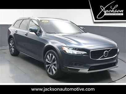 Certified 2025 Volvo V90 B6 Cross Country Plus