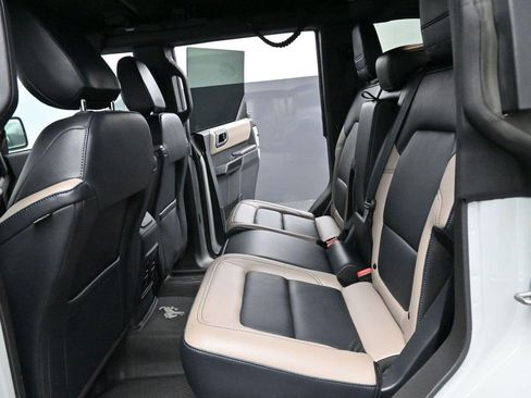 Used 2024 Ford Bronco Wildtrak AWD/4WD image 33