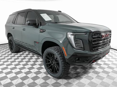 Used 2025 GMC Yukon AT4 Ultimate image 3