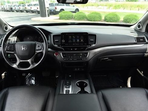 Used 2025 Honda Ridgeline RTL image 8