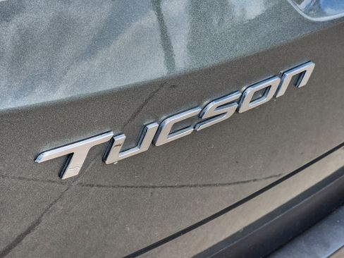 Used 2022 Hyundai Tucson SE image 13