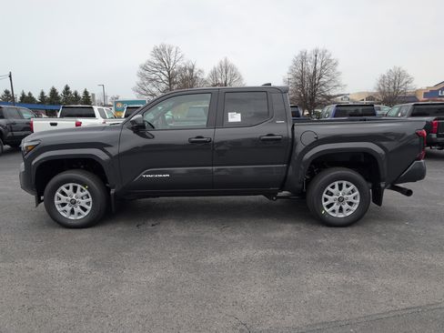 New 2025 Toyota Tacoma SR5 image 7