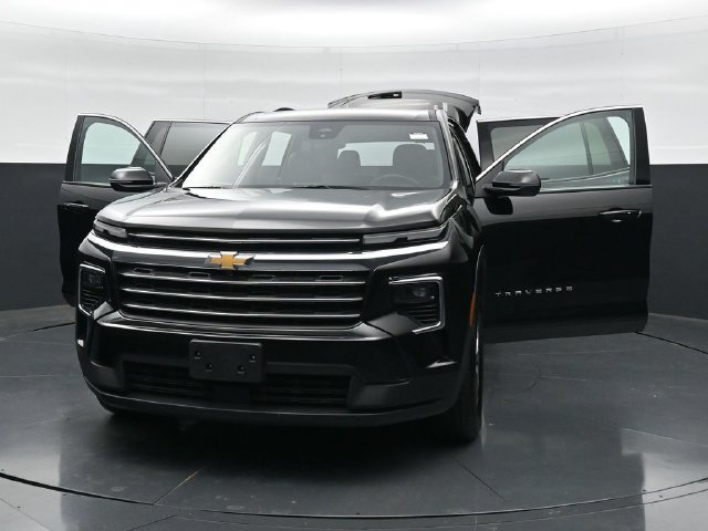 Used 2025 Chevrolet Traverse LT AWD/4WD image 55