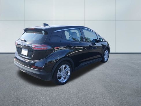 Used 2022 Chevrolet Bolt LT w/ Driver Confidence Package FWD image 8