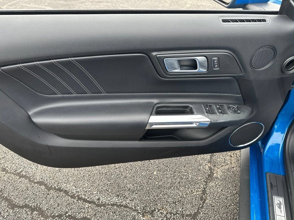 Certified 2021 Ford Mustang Premium RWD image 15