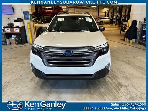 Used 2026 Subaru Forester Premium image 2