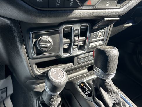 New 2026 Jeep Gladiator Sport image 21