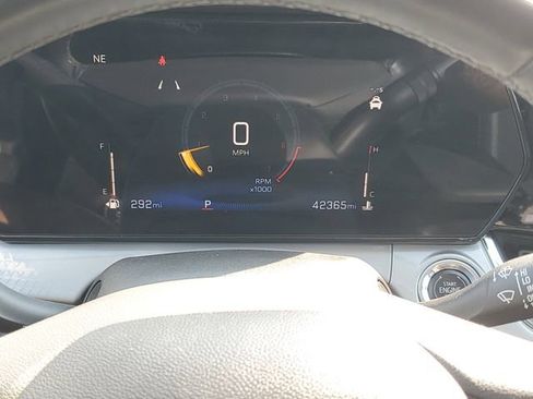 Certified 2025 Chevrolet Trax LT w/ Driver Confidence Package FWD image 19