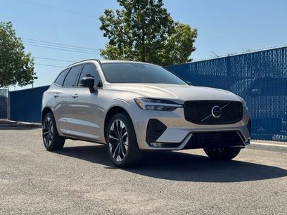 New 2026 Volvo XC60 B5 Plus w/ Climate Package