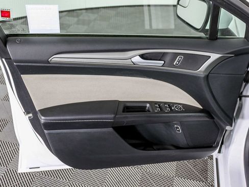 Used 2017 Ford Fusion S image 21