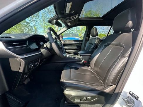 Used 2024 Jeep Grand Cherokee Limited 4xe image 24