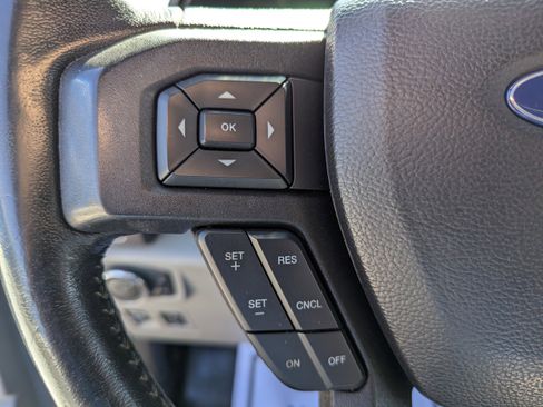 Used 2019 Ford F150 XLT w/ Equipment Group 302A Luxury AWD/4WD image 15